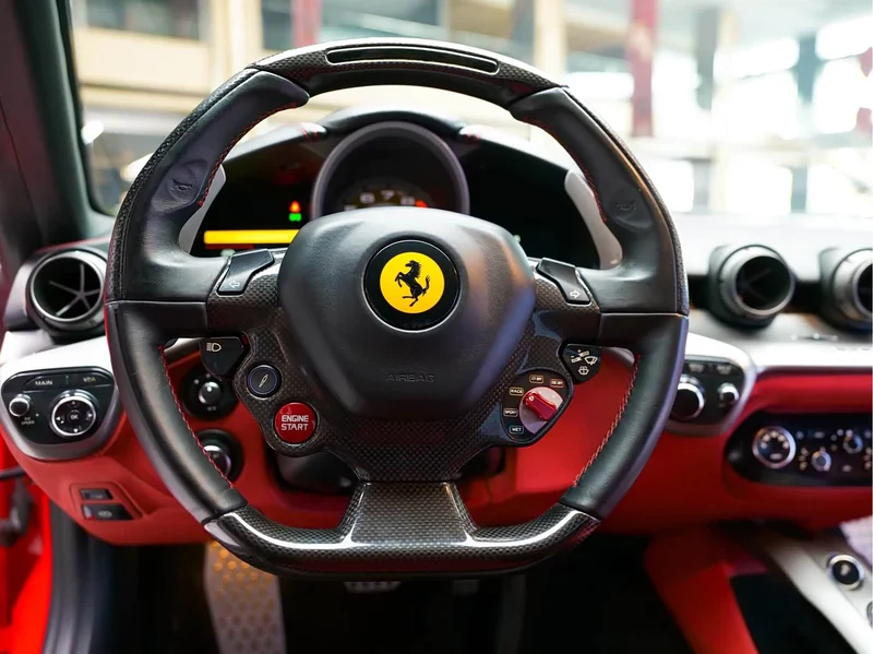 Ferrari F12 Berlinetta — фото 11