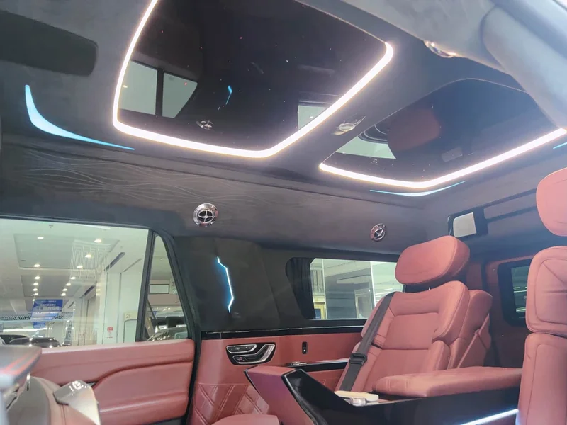 Lincoln Navigator — фото 13