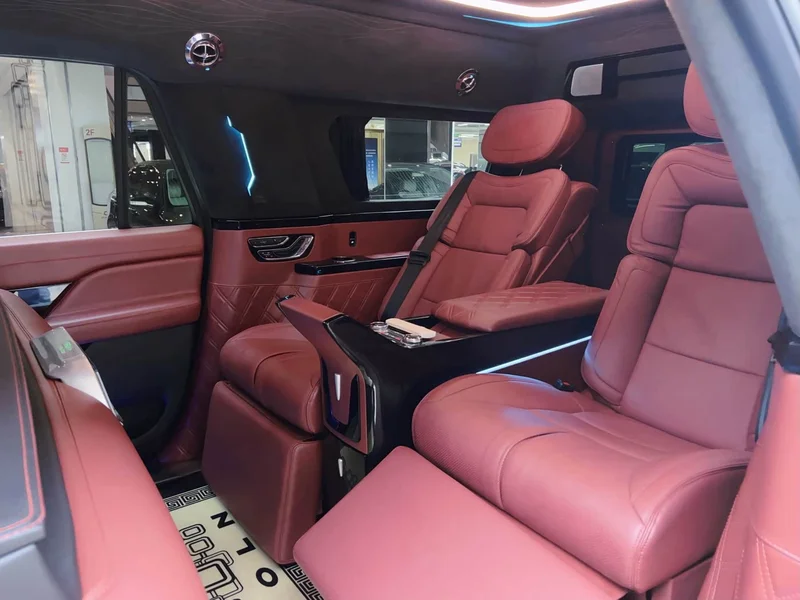 Lincoln Navigator — фото 14