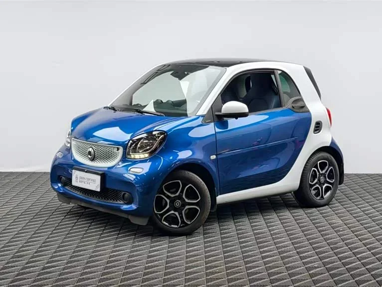 Smart Fortwo — фото 1
