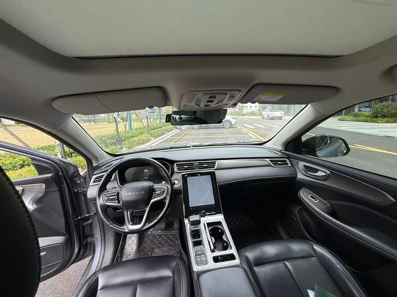 Roewe RX5 New Energy — фото 7