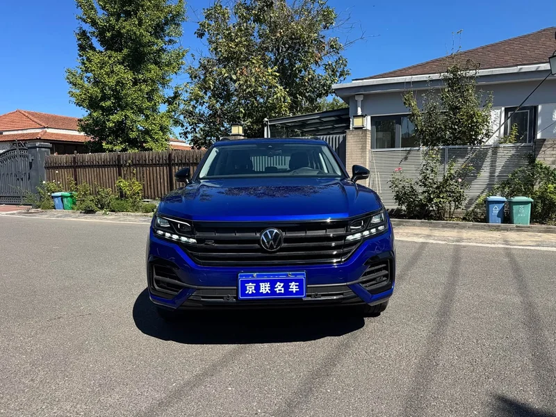 Volkswagen Touareg — фото 2