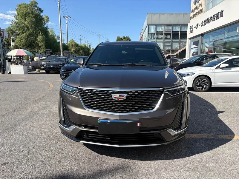 Cadillac XT6 — фото 2
