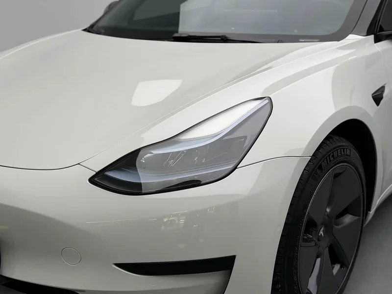 Tesla Model 3 — фото 14