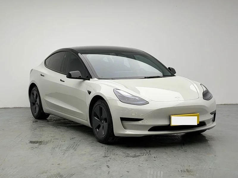 Tesla Model 3 — фото 3