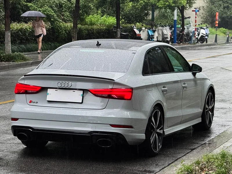 Audi RS 3 — фото 10