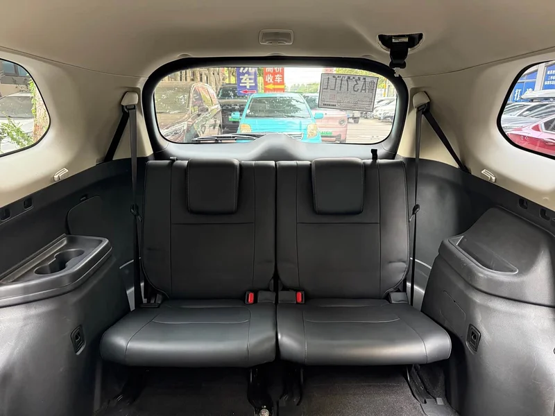 Mitsubishi Outlander — фото 15