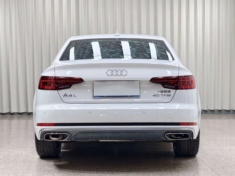 Audi A4L — фото 5