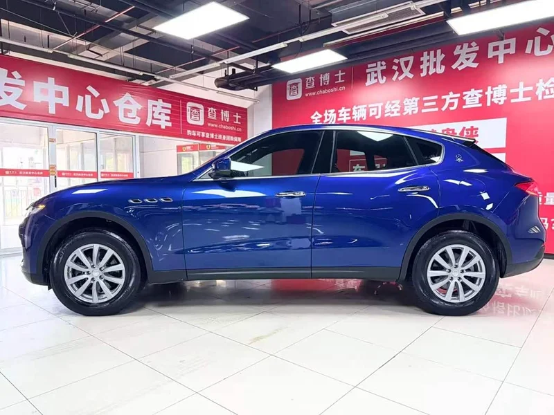 Maserati Levante — фото 4