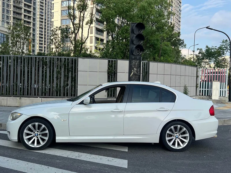 BMW 3-Series — фото 4