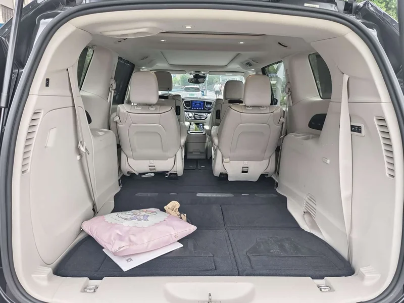 Jeep Grand Voyager Imported — фото 10