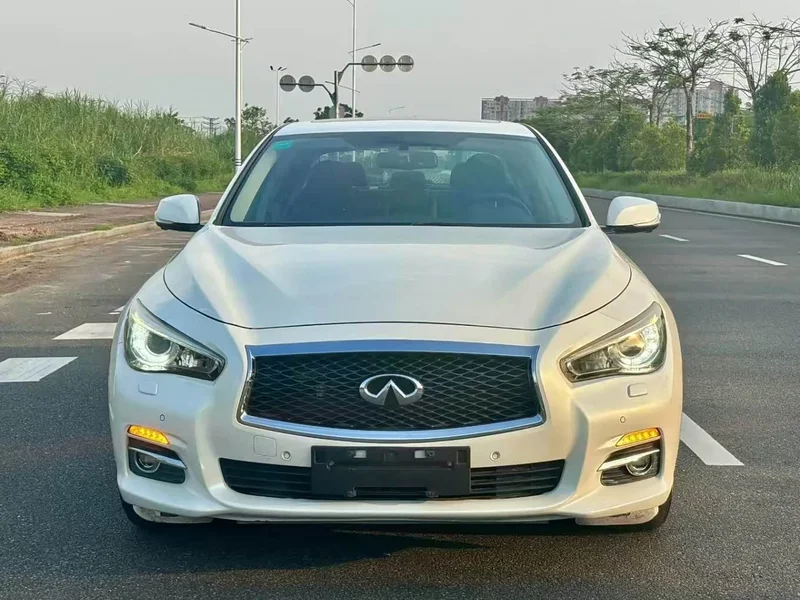 Infiniti Q50L — фото 2