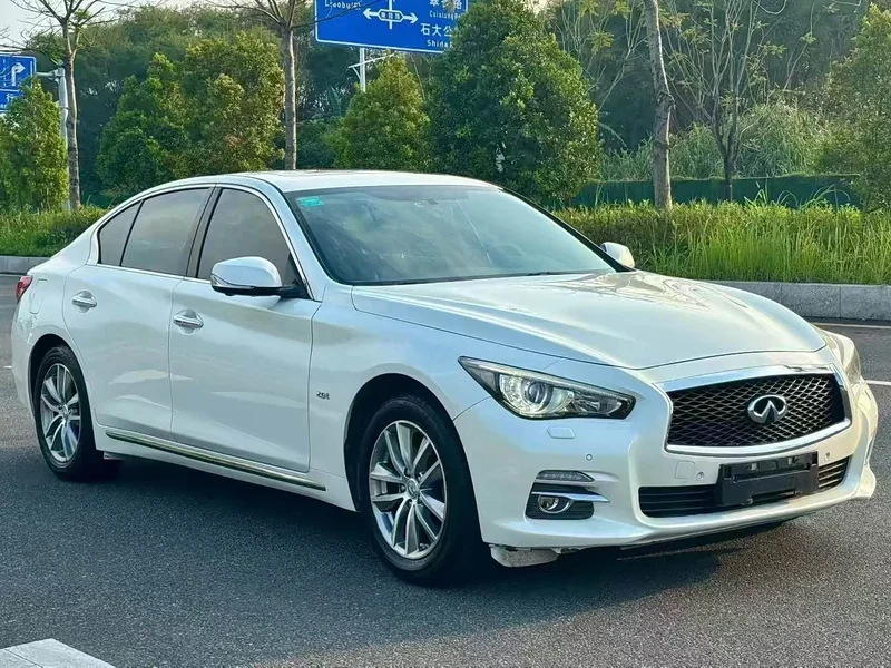 Infiniti Q50L — фото 3