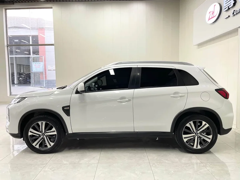 Mitsubishi ASX — фото 5