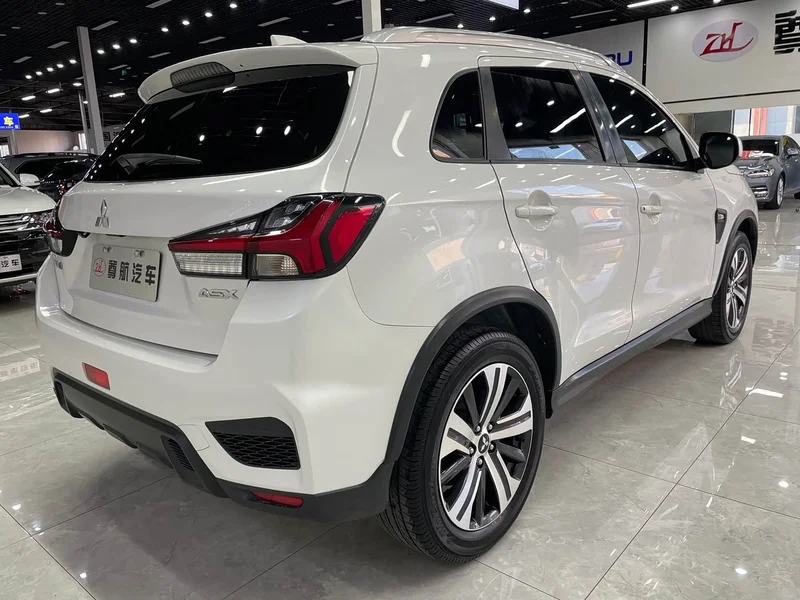 Mitsubishi ASX — фото 8