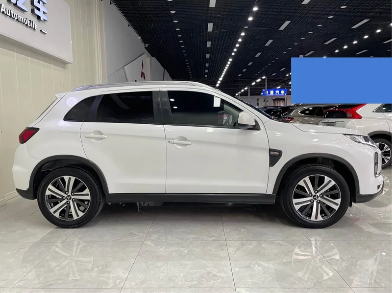 Mitsubishi ASX — фото 9