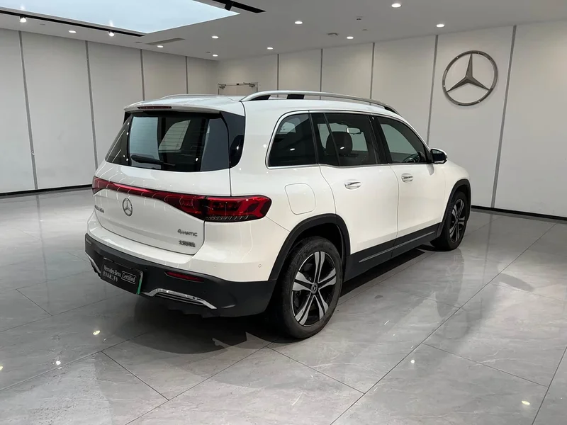 Mercedes-Benz EQB — фото 4