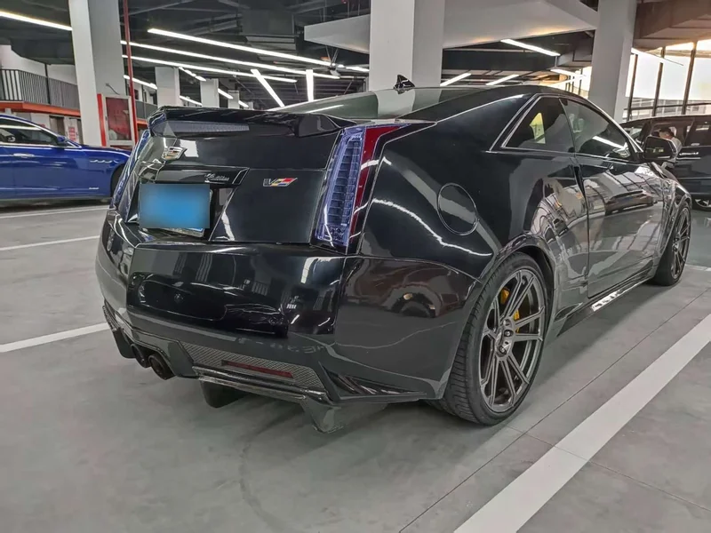 Cadillac CTS — фото 12