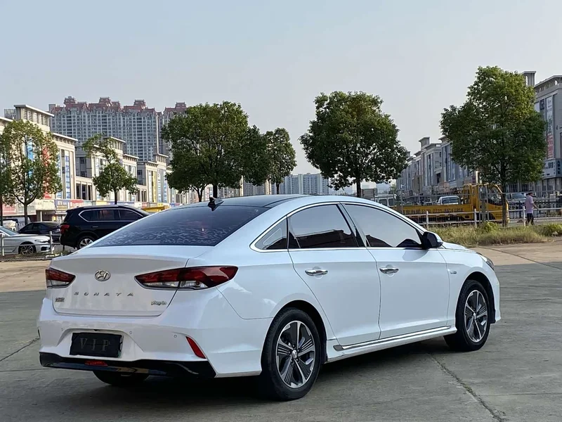 Hyundai Sonata — фото 7