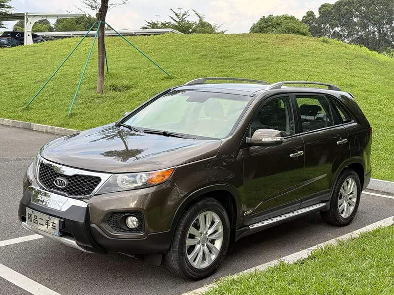 Kia Sorento — фото 1