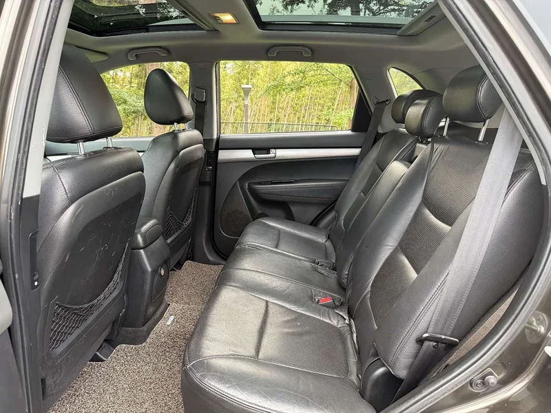 Kia Sorento — фото 11