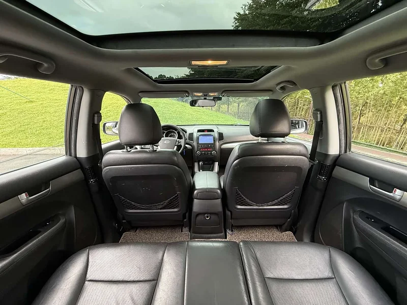 Kia Sorento — фото 13