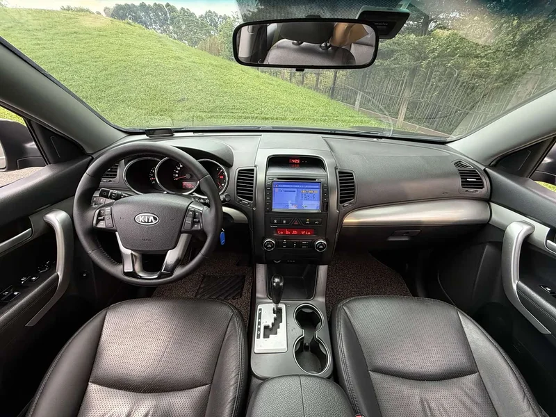 Kia Sorento — фото 15