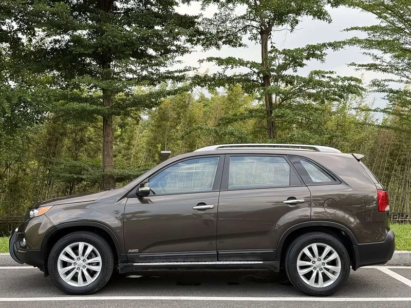 Kia Sorento — фото 4