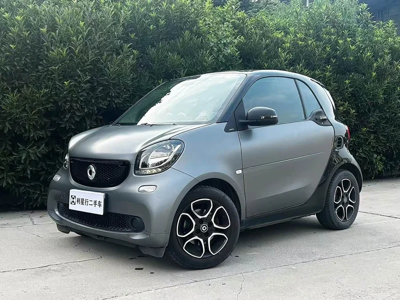Smart Fortwo — фото 1