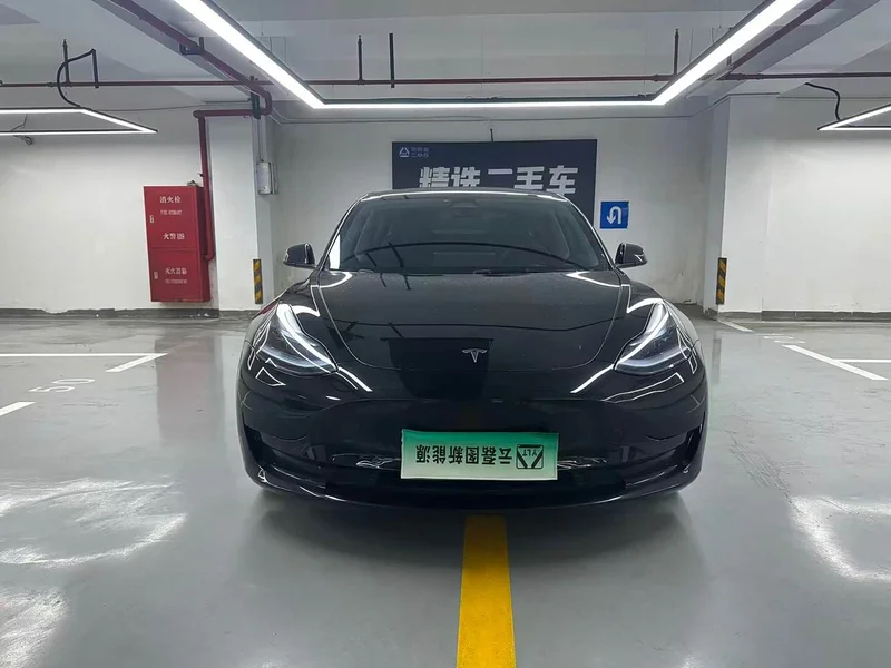 Tesla Model 3 — фото 2