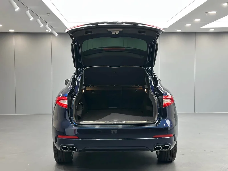 Maserati Levante — фото 29