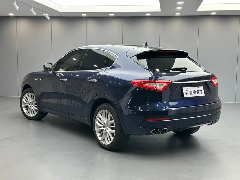 Maserati Levante — фото 6