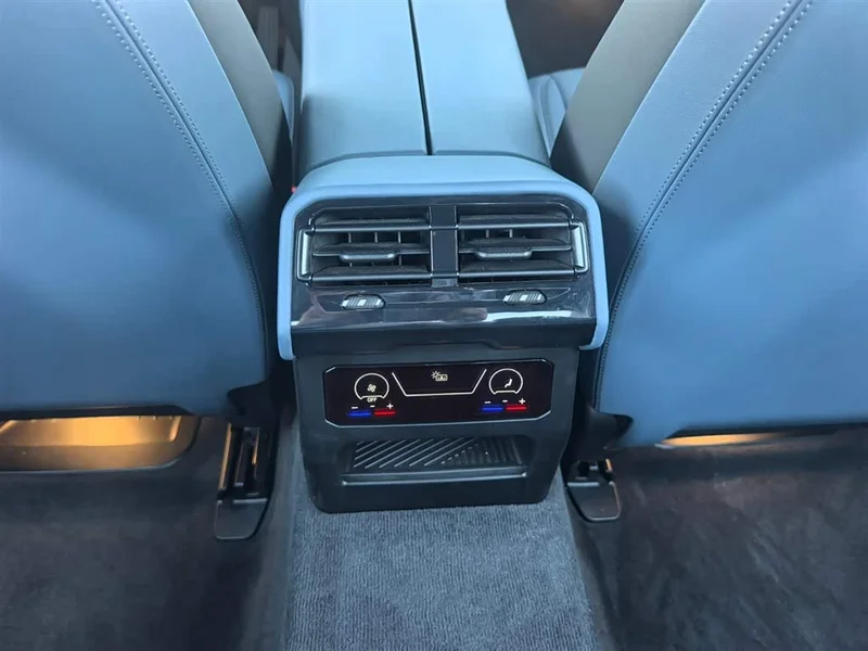 BMW 5-Series — фото 14