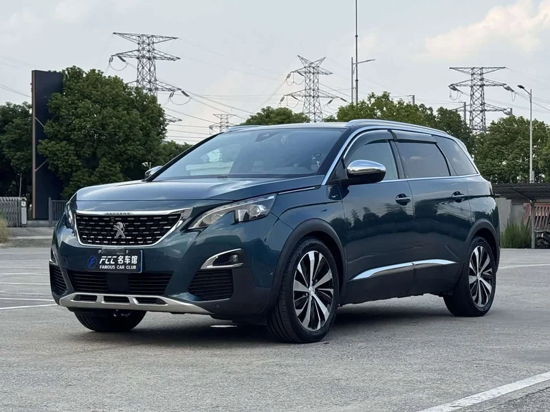 Peugeot 5008 — фото 1