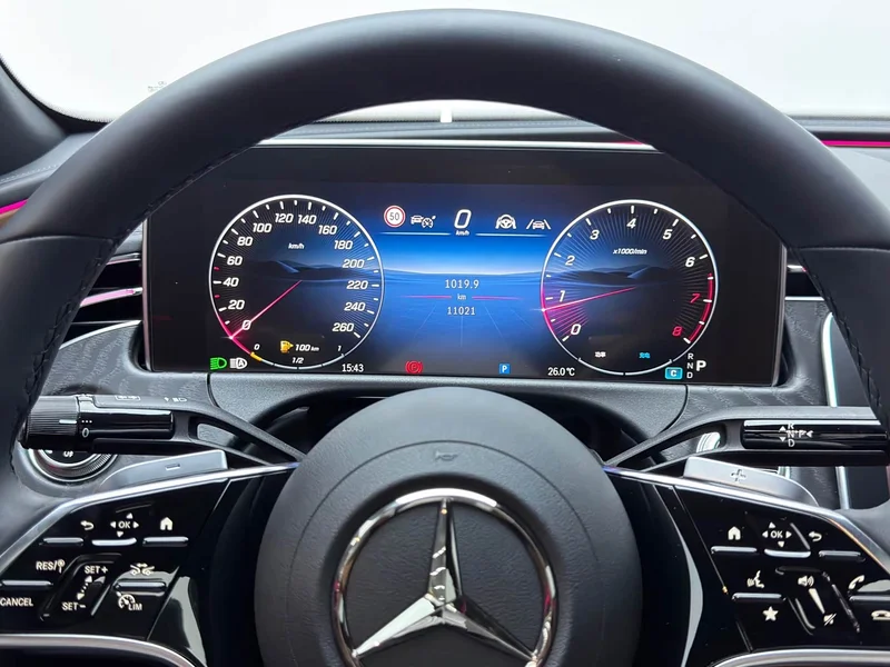 Mercedes-Benz E-Class (Imported) — фото 6
