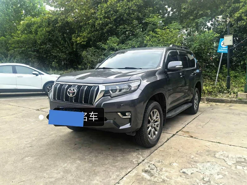 Toyota Prado (Imported) — фото 1