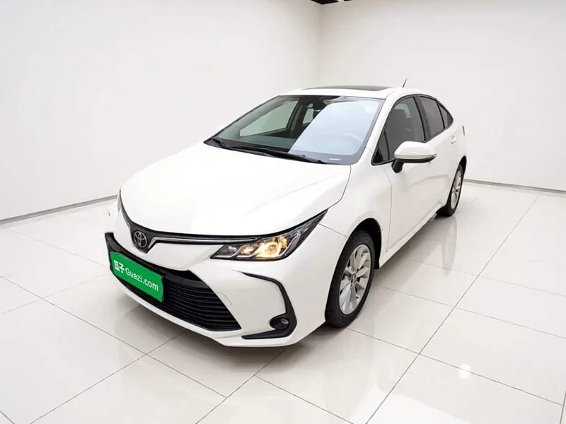 Toyota Corolla — фото 1