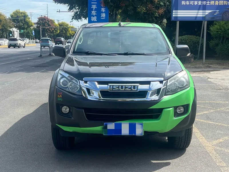 Isuzu D-MAX — фото 2
