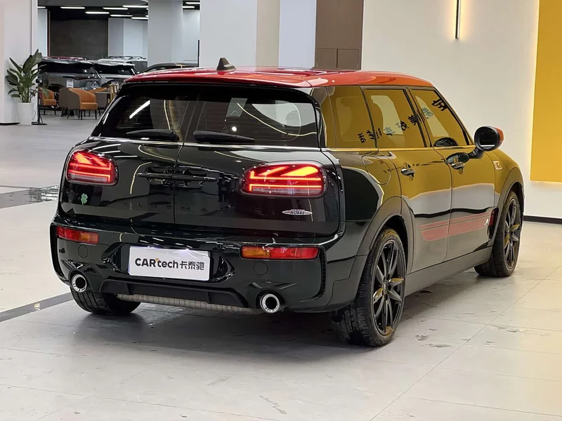 MINI JCW CLUBMAN — фото 12
