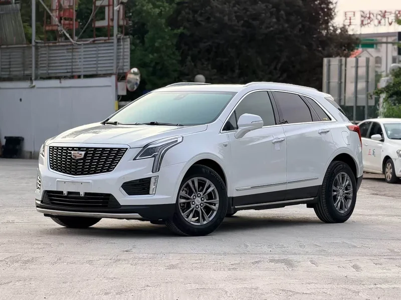 Cadillac XT5 — фото 1