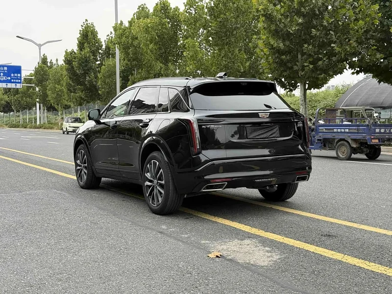 Cadillac XT5 — фото 3