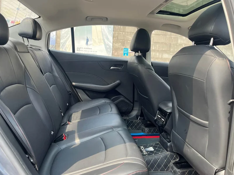 Roewe i5 — фото 14
