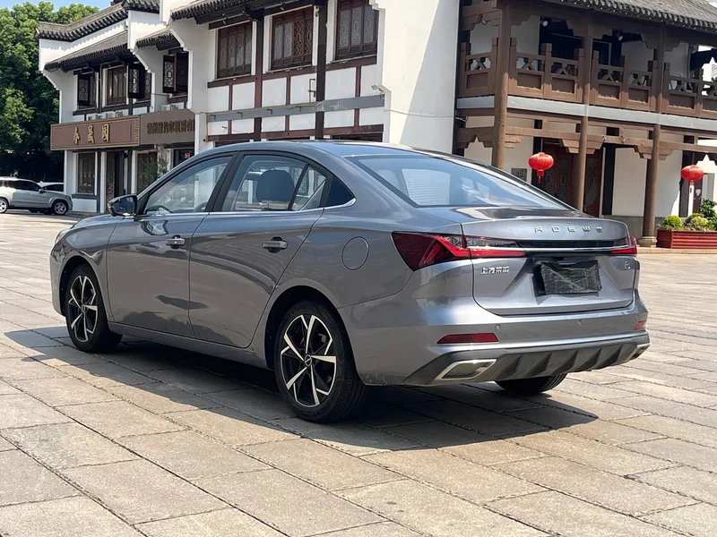 Roewe i5 — фото 3