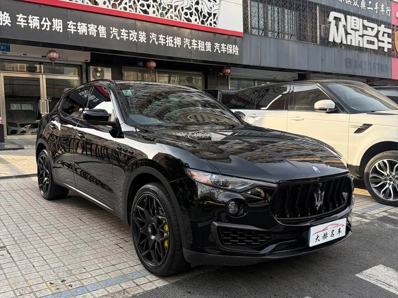 Maserati Levante — фото 3