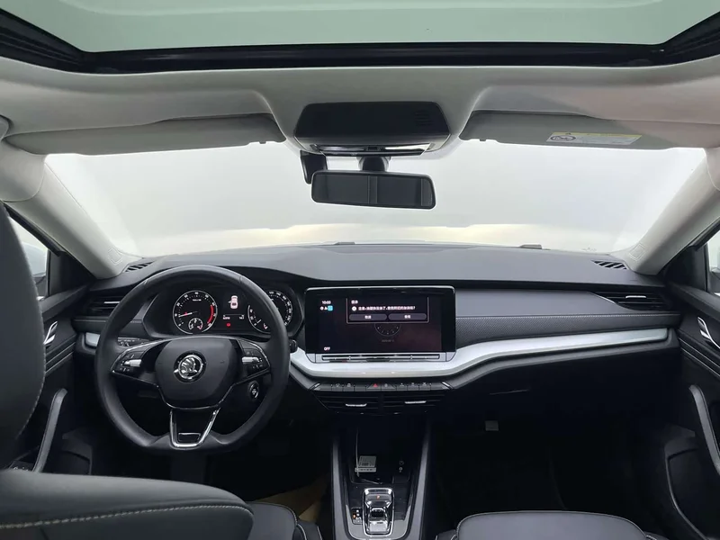 Volkswagen Octavia — фото 13