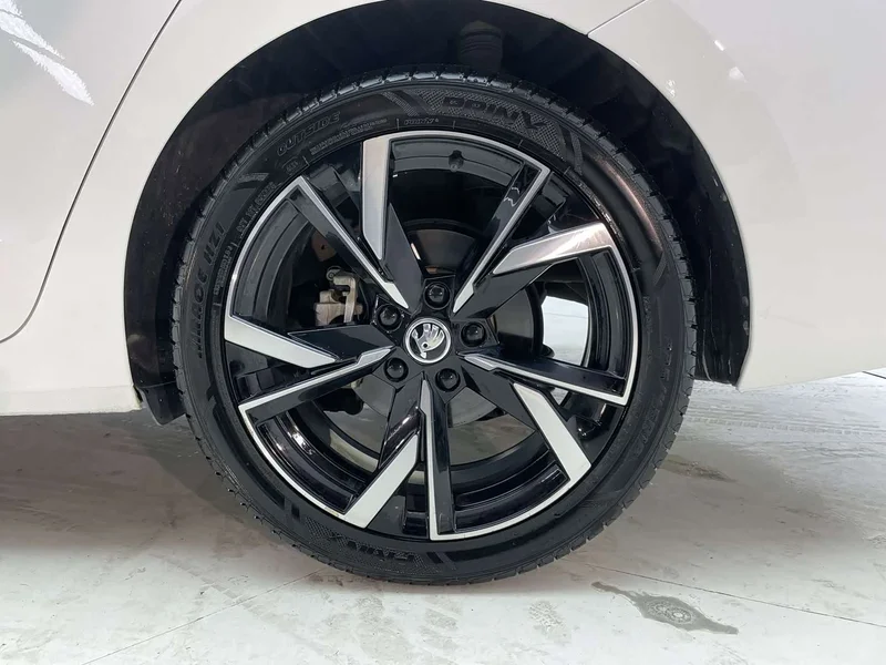 Volkswagen Octavia — фото 14