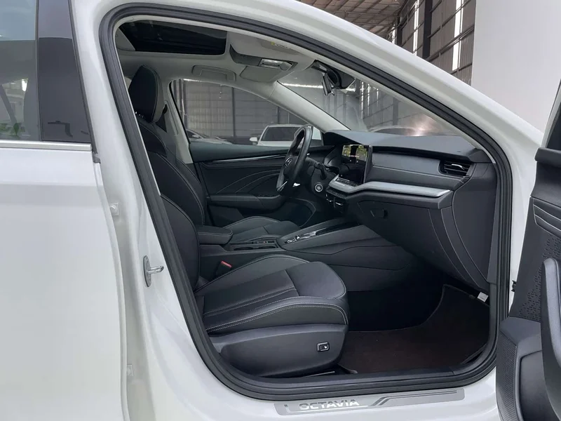 Volkswagen Octavia — фото 19