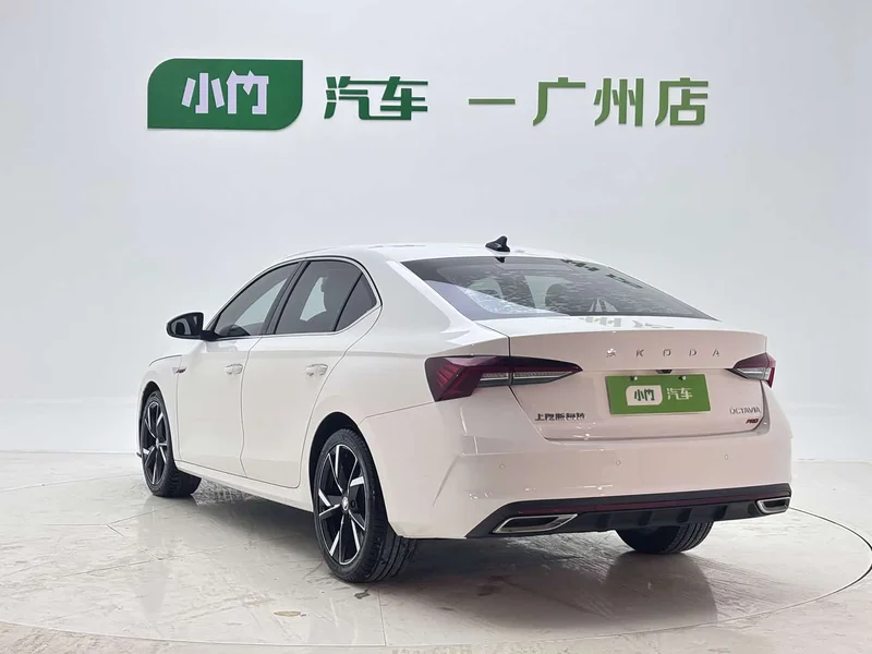 Volkswagen Octavia — фото 4