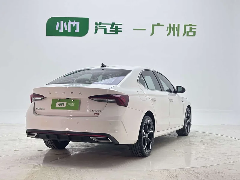 Volkswagen Octavia — фото 6