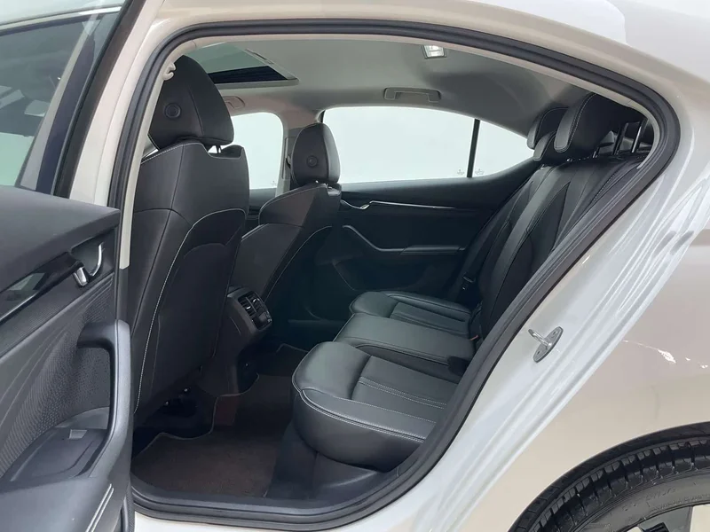 Volkswagen Octavia — фото 10
